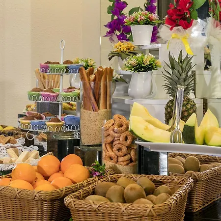 Ξενοδοχείο Sisus