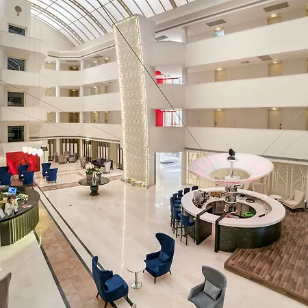 Ξενοδοχείο Sisus 4*