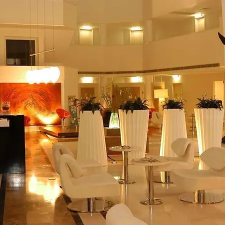 Sisus Hotel 4*