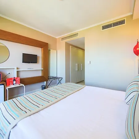 Otel Sisus Çeşme