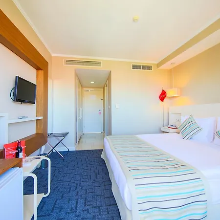 Sisus Hotel 4*