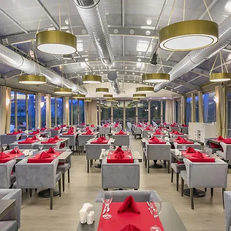 Sisus Otel Çeşme