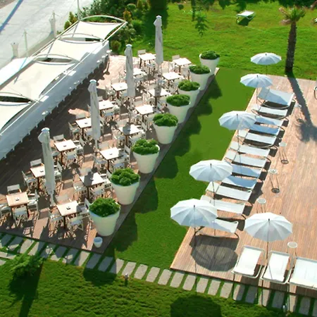 Sisus Otel Çeşme