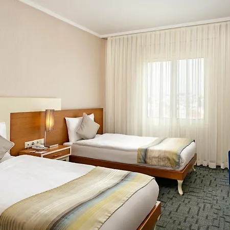 Sisus 4* Cesme