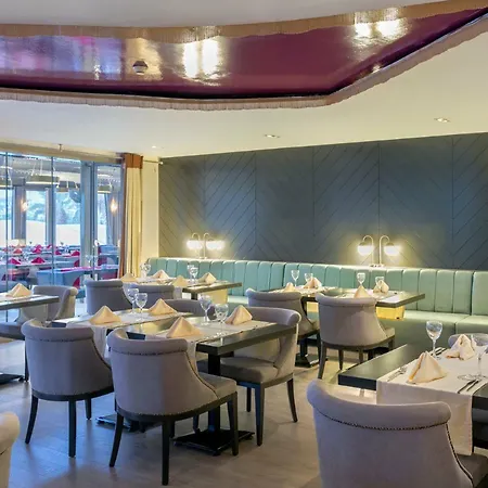Sisus Hotel