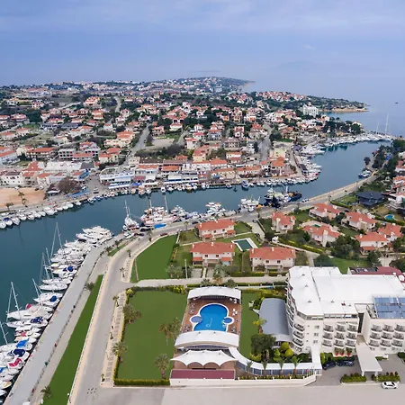 Sisus 4* Cesme